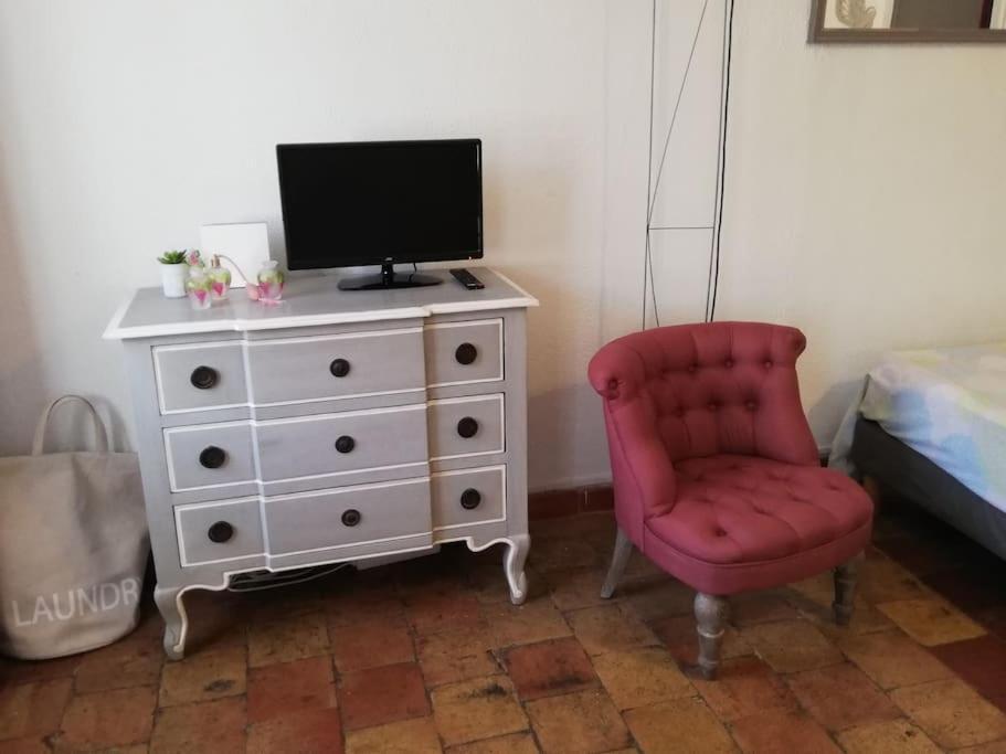Appartement Ensoleillé, Typique Centre Historique, Wifi *