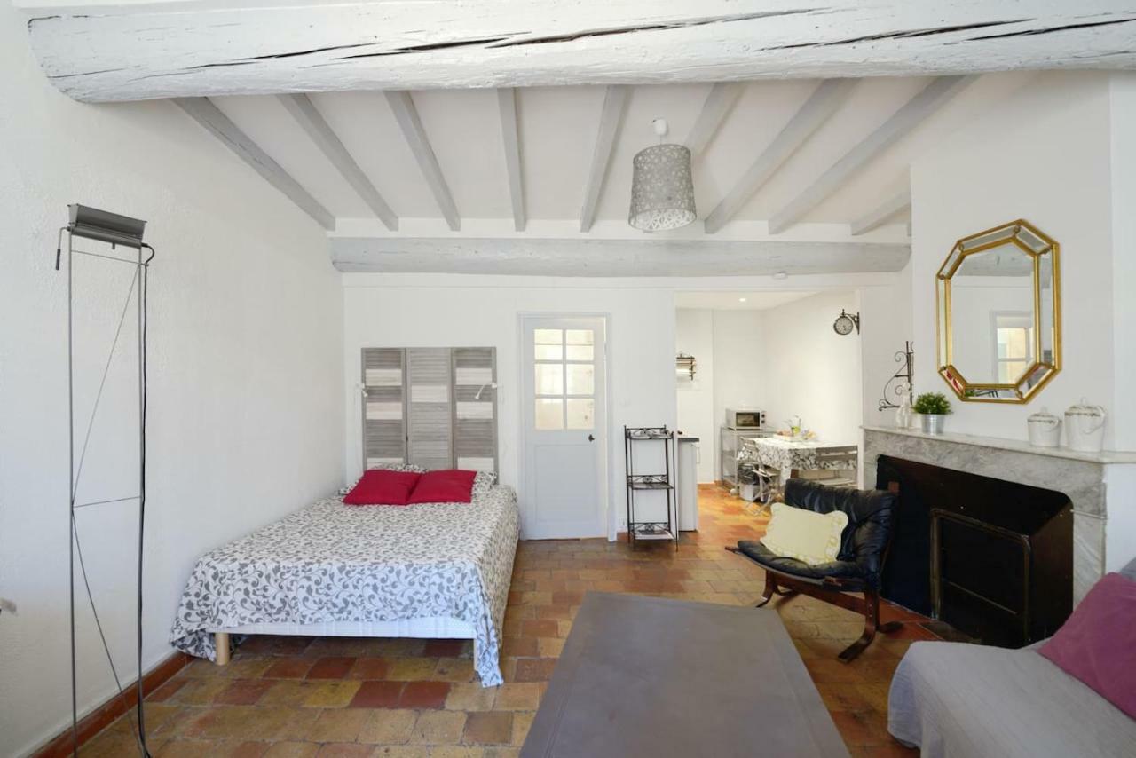 Ensoleille, Typique Centre Historique, Wifi Apartment *